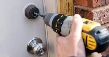 Wayzata MN Locksmith Store Wayzata, MN 952-236-6524 Wayzata MN Locksmith Store Wayzata, MN 952-236-6524 - 13-Key-Broke-In-Lock